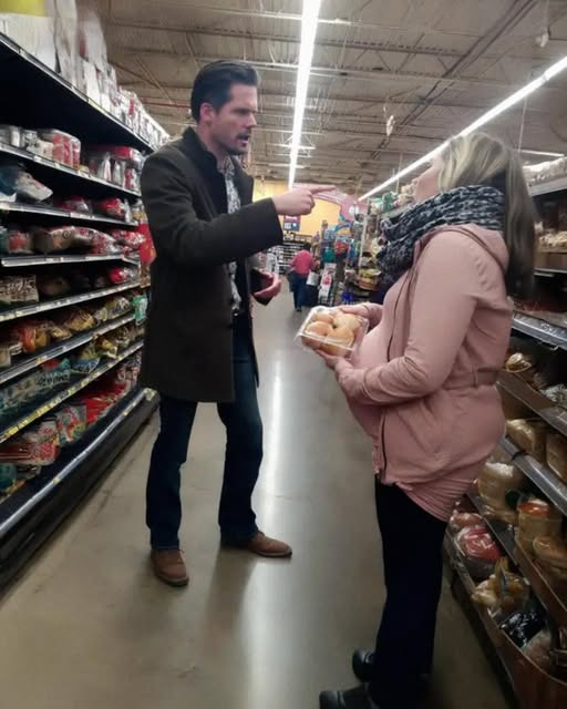 Father of My Baby Mocked Me for Picking $3 Buns for Dinner at the Grocery Store, Next Moment, My Future Was Rewritten