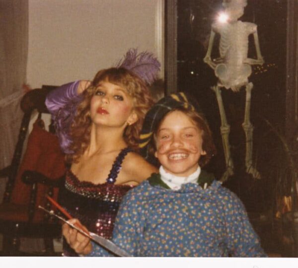 How Best Friendships Have Evolved from the 1970s to Today