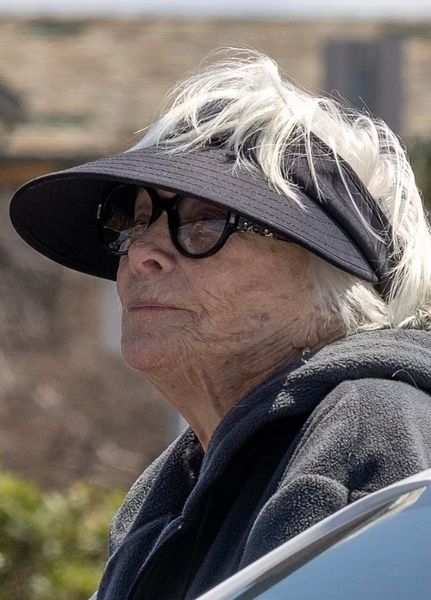 Shirley MacLaine at 91: “I Slept with Two Prime Ministers” — The Untamed Life of Hollywood’s Most Fearless Woman